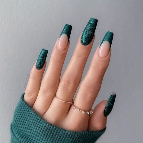 Winter Nails Coffin 2023 – 2024 16 Ideas: The Ultimate Guide to Chic and Trendy Nail Styles Saint Patrick Nail, St Patrick's Day Nails, Gold Glitter Nail Polish, Camo Nails, St Patricks Day Nails, Gold Glitter Nails, Green Nail Designs, Nail Designs Glitter, Holographic Nails