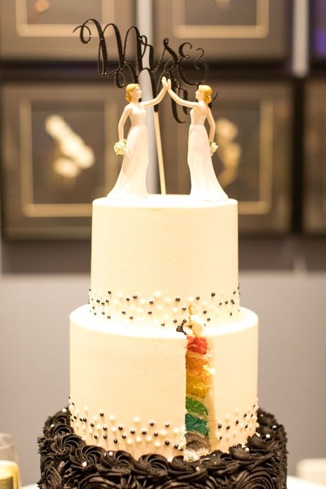 Mrs And Mrs Cake Topper, Rainbow Wedding Cake Ideas, Queer Wedding Cake, Dream Lesbian Wedding, Mrs And Mrs Wedding Ideas, Rainbow Cake Wedding, Simple Lesbian Wedding, Lesbian Wedding Cake Ideas, Lesbian Wedding Topper