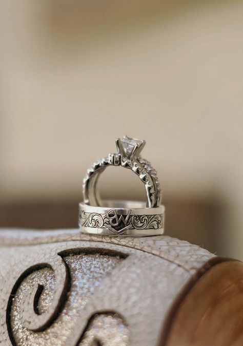 Country Promise Rings For Him And Her, Chain Engagement Ring, Men’s Western Wedding Ring, Western Wedding Bands Women, Engagement Rings Western, Western Wedding Rings Sets, Country Engagement Rings, Western Wedding Bands, Country Wedding Rings