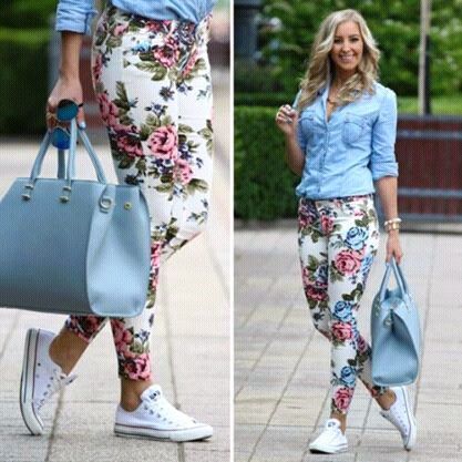 L Flower Pants Outfit, Floral Pants Outfit, Converse Style Women, Flower Pants, Moda Chic, Floral Jeans, Floral Outfit, Floral Pants, Outfits Casuales