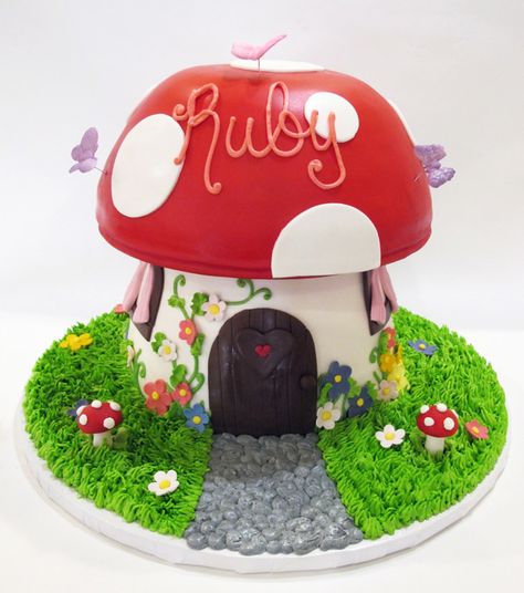 Mushroom House Birthday Cake www.realbuttercream.com Fairy House Cake, Chicago Desserts, Toadstool Cake, Toadstool Fairy, Mushroom Cake, Fairy Birthday Cake, 9th Birthday Cake, House Cake, Fairy Cakes