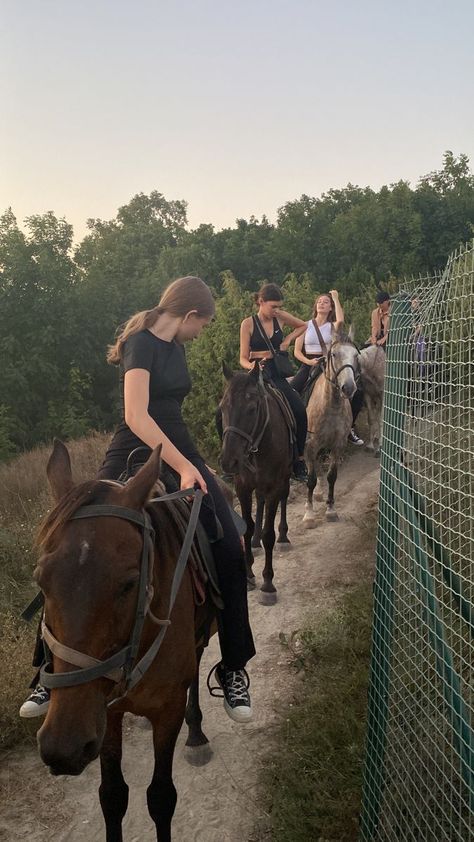 Friends Horse Riding, Horse Riding With Friends, Friends Riding Horses, People Riding Horses, Equestrian Friends, Riding With Friends, Friends Uk, Horse Riding Boots, Strongest Animal