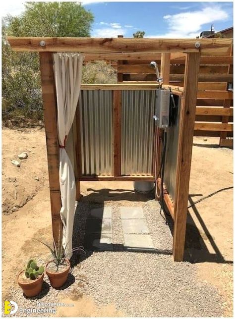 29+ Beautiful and Affordable “Zinc Bathroom” Ideas for Your Outdoors - Engineering Discoveries Outside Showers, Outdoor Shower Enclosure, Outdoor Shower Diy, Outdoor Bathtub, Outdoor Bathroom Design, Outdoor Toilet, Outdoor Tub, Outdoor Showers, Garden Shower