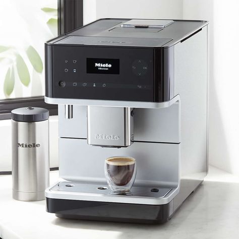 Miele Coffee Machine, Portable Espresso Maker, Black Countertop, Nitro Coffee, Pod Coffee Machine, Coffee Facts, Percolator Coffee, Best Coffee Maker, Espresso Makers