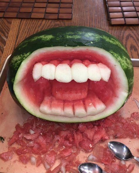 Watermelon Instead, Watermelon Funny, Carved Watermelon, Movie Cakes, Watermelon Carving, Billboard Magazine, Living Photo, Funny Comic, Funny Kpop Memes