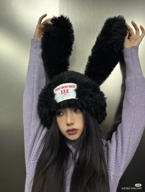 Bunny Hat Outfit, Cute Outfits Anime, Gorros Aesthetic, Headphones Hat, Aesthetic Hats, Bunny Cap, Bunny Beanie, Swag Hats, Korean Fashion Kpop Inspired Outfits