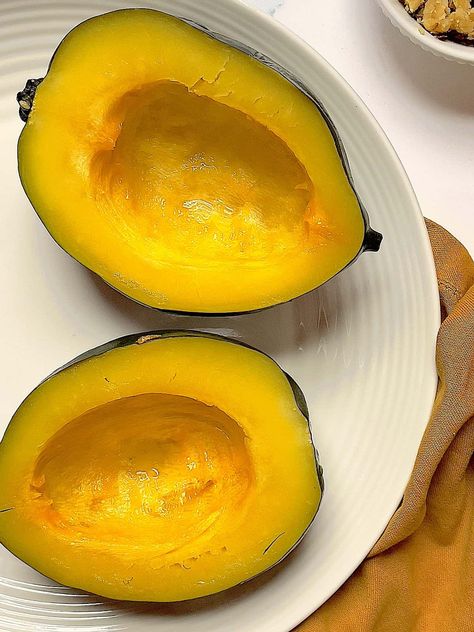 Acorn Squash In Instant Pot, Squash In Instant Pot, Instant Pot Acorn Squash, Honey Butter Sauce, Tasty Oven, Acorn Squash Recipe, Pot Heads, Squash Puree, Acorn Squash Recipes