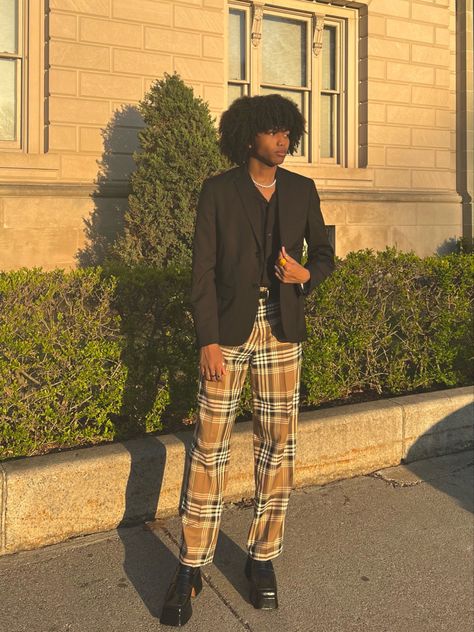 vintage outfit | 70s fit | disco vibe | men’s fashion | aesthetic | throwback | afro | inspiration | plaid pants | seventys | thrifted | black boy | golden hour | sunset pictures | sunbaby | glow | inspo | groovy | blazer | platforms | bell bottoms | male poses | modeling Poses Modeling, Afro Inspiration, Vintage Outfits 70s, Bell Bottoms Outfit, Golden Hour Sunset, 70s Aesthetic, 70s Outfits, Men Photoshoot, Black Boy