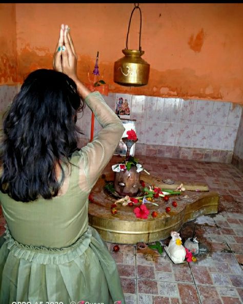 Mahashivratri Snap, Shivling Snapchat Story, Shiv Mandir Snap, Shivling Images Wallpaper, Mandir Snap, Shivling Images, Jagannatha Beautiful Images, God Pic, Chocolate Tumblr