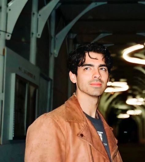 Joe Jonas Boyfriend Material, Husband Material, Joe Jonas, Jonas Brothers, I Have A Crush, Future Boyfriend, Favorite Person, Boyfriend Material, Celebrity Crush