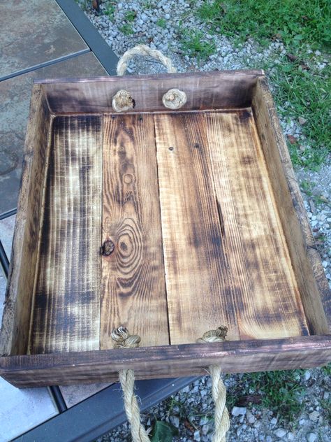 Pallet wood tray. Burnt wood. Pallet Wood Tray, Burnt Wood, Pallet Project, Wood Tray, Pallet Wood, Pallet Projects, Wood Pallets, Wood Burning, Serving Tray