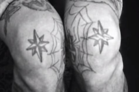 12 Russian prison tattoos and their meanings Russian Knee Tattoo, Stars On Knees Tattoo, Russian Star Tattoo, Prison Tattoo Meanings, Tattoos Stars, Russian Prison Tattoos, Star Tattoo Meaning, Gang Tattoos, Command Respect