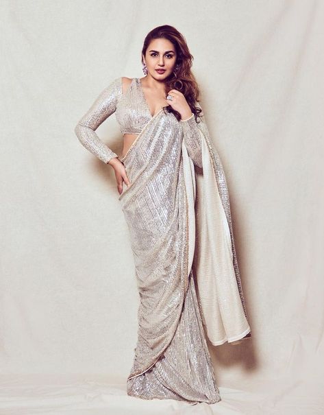 Bollywood Designer Sarees, Sabyasachi Sarees, Sequence Saree, Designer Sarees Wedding, Sequin Saree, Set Saree, Party Sarees, Indian Bridal Wear, Work Blouses