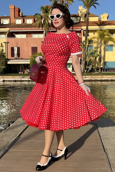 50s Casual Outfits, Red Polka Dot Dress Vintage, 50s Dress Up, Rockabilly Dress Pattern, 50s Style Outfits, Vestidos Pin Up, 40s Outfits, Roll Dress, Fashion 50s