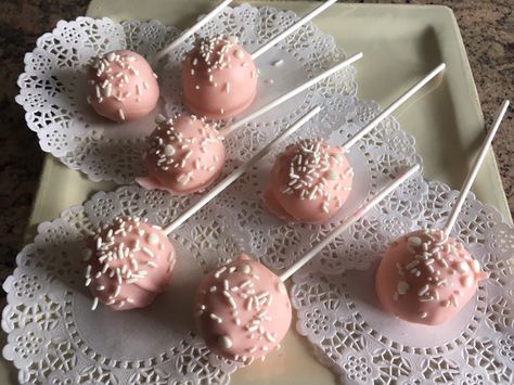 Cakepop Aesthetic, Pink Baked Goods, Pink Velvet Cake, Pink Velvet Cakes, Valentine Cake Pop, Valentines Baking, Pretty Desserts, Aesthetic Cake, Pink Desserts