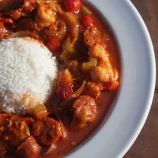 Shrimp & Sausage Creole | I Heart Recipes Sausage Creole, Creole Dishes, Baked Brisket, Creole Shrimp, Creole Food, Soul Food Recipes, Shrimp Spaghetti, Shrimp And Sausage, I Heart Recipes