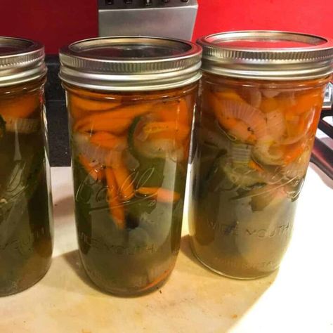 Pickled Whole Jalapenos Recipe Canning, Pickled Whole Jalapenos Recipe, Pickle Jalapenos, Escabeche Recipe, Pickled Jalapeno Recipe, Mexican Side Dish, Canning Peppers, Hot Pepper Recipes, Mexican Side