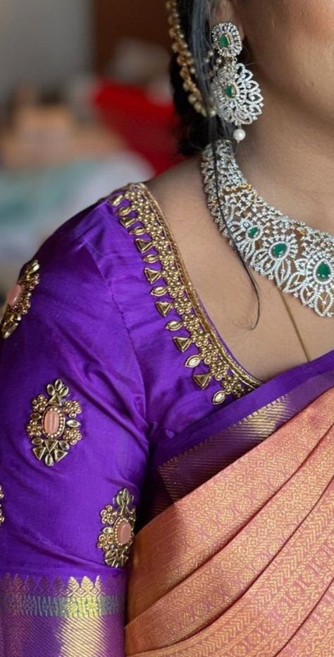 Paithani Saree Blouse Work Designs Latest, Violet Colour Aari Blouse Design, Beeds Work On Saree Blouse, Buties Work Blouse, Butties Maggam Work, Paithani Blouse Work Designs, Buttas In Aari Work, Purple Blouse Work Designs, Aari Blouse Designs Latest