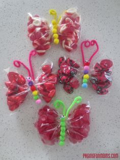 Cute Catipillar, Catipillar Crafts, Valentines Day Crafts For Preschoolers, Craft Butterfly, Valentines Kids, Cake Stall, Valentines Snacks, Lolly Bags, Easy Valentine Crafts