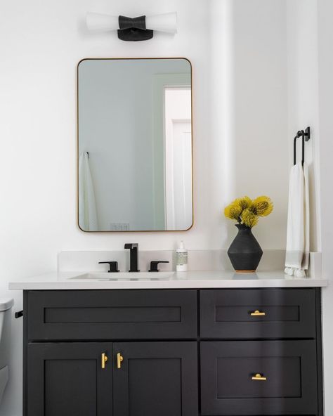 Austin Interior Designer (@nueladesigns) • Instagram photos and videos Black Fixtures Bathroom, Gold Hardware Bathroom, Black White And Gold Bathroom, Gold Bathroom Fixtures, White And Gold Bathroom, Black Gold Bathroom, Black Faucets, Black Bathroom Fixtures, Black Faucet Bathroom