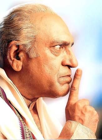 Amrish Puri, Dj Music Video, 4k Photos, Malayalam Quotes, Pics For Dp, Dj Music, Bollywood Celebrities, Download Movies, This Moment