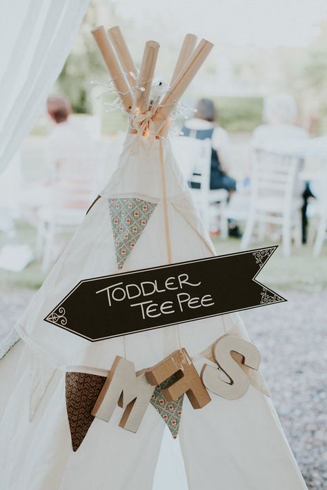 Toddler Tent, Tie The Knot Wedding, Country Summer, Wedding Entertainment, Wedding Reception Inspiration, Baby Wedding, Fantasy Wedding, September Wedding, Marquee Wedding