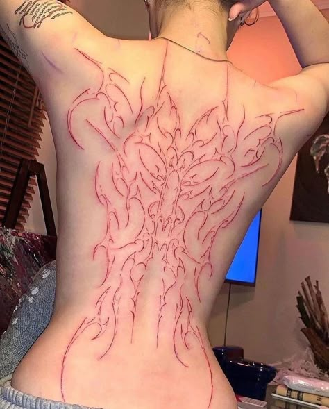 Backpiece Tattoo, Torso Tattoos, Wicked Tattoos, Tasteful Tattoos, Pretty Tattoos For Women, Red Ink Tattoos, Stomach Tattoos, Spine Tattoo, Back Tattoo Women