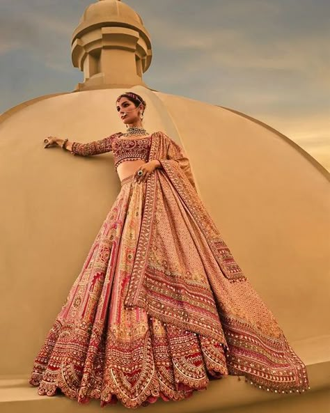 Painted Lehenga, Latest Bridal Lehenga Designs, Bridal Lehenga Designs, Latest Bridal Lehenga, Zardozi Work, Wedding Lehenga Designs, Indian Bride Outfits, Bridal Lehenga Collection, Indian Bridal Lehenga