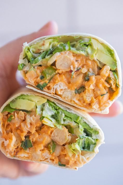 Buffalo Ranch Chickpea Wrap, Buffalo Chickpea Salad Wrap, Quick Easy Healthy Lunch Recipes, Quick Easy Healthy Lunch, Buffalo Chickpea Wrap, Buffalo Chickpeas, Easy Healthy Lunch, Vegetarian Wraps, Buffalo Chickpea