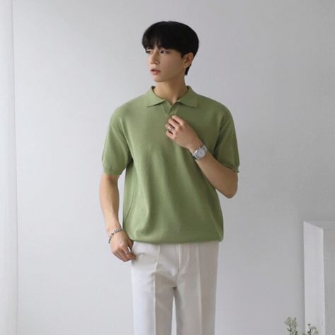 Bottle Green Shirt Outfit Men, Green Polo Outfit Men, Green Polo Shirt Outfit Men, Polo Shirt Outfit Men Street Styles, Polo Outfit Ideas, Mens Ootd, Green Shirt Outfits, Polo Outfit Men, Polo Shirt Outfit Men