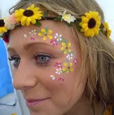 10 fun face paint ideas to try out this Halloween | Unifresher Unifresher Hippie Carnaval, Fun Face Paint, Hippie Face Paint, Face Paint Designs, Easy Face Painting Designs, Eye Face Painting, Fairy Face Paint, Cool Face Paint, Festival Face Paint