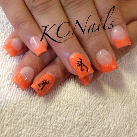 Orange acrylic nails with browning decal KCNails Country Girl Nails, Hunting Nails, Deer Nails, Orange Acrylic Nails, Camo Nails, Brown Nails Design, Nails Orange, Country Nails, Nails And Toes