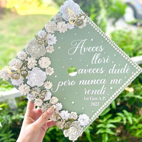 Rebecca J. on Instagram: “This sage and off-white theme is everything!! 😍 “Sometimes I cried, sometimes I doubted, but never did I surrender”. 🎓…” Graduation Cap Designs Green, 8th Grade Graduation Cap Ideas, Graduation Cap Designs Cute, Green Graduation Cap, Graduation Board, Caps Ideas, Creative Graduation Caps, Graduation Boards, Graduation Cap Decoration Diy