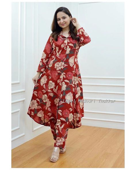 Casual wear kurtis A Line Kurti Designs, Co Ords Outfits Indian, Set Kurti, A Line Kurti, New Kurti Designs, Women Kurta, Salwar Dress, Velvet Blouse, Fancy Dresses Long