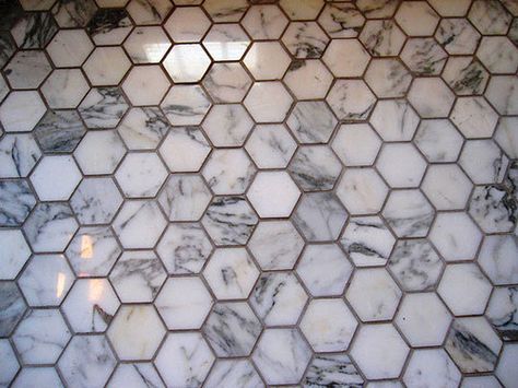 https://flic.kr/p/7SMTPW | dark-grout-bath-02 hex tile via AT Tile Dark Grout, Hexagon Bathroom Tile, Grey Marble Floor, Dark Grout, Gray Grout, Hex Tile, Grey Grout, Dallas Fashion, Grey Flooring