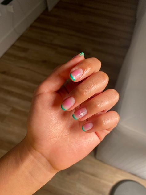 Green Pink French Nails, Pink Green French Tip Nails, Pink Nails Green Tips, Aura Green And Pink, Pink And Green Aura Nails, Aura Nails Green And Pink, Pink Aura, Gradient Nails, French Tip Nails