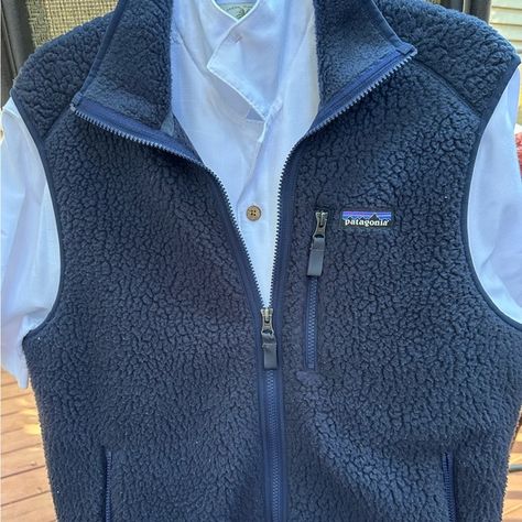 Patagonia Men’s NAVY Fleece Vest.  Medium. Full Zip. Patagonia Vest Outfit Men, 1/4 Zip Outfit, Fleece Vest Outfit, Patagonia Vest Outfit, Men's Fleece Vest, Patagonia 1/4 Zip, Vest Outfits Men, Patagonia Fleece Vest, Patagonia Vest