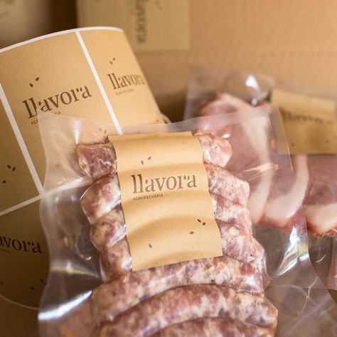 Sausages Packaging, Food Delivery Packaging, Frozen Food Packaging, Meat Store, Food Pack, Food Branding, Vacuum Packaging, Club Sandwich, Tea Packaging