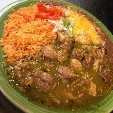 Carne Asada Con Chile Verde - Easy DIY Recipes Chile Verde Recipe, Salsa Verde Recipe, Chili Verde, Verde Recipe, Green Salsa, Recipes Mexican, Delicious Soup Recipes, Mexican Foods, Carne Asada