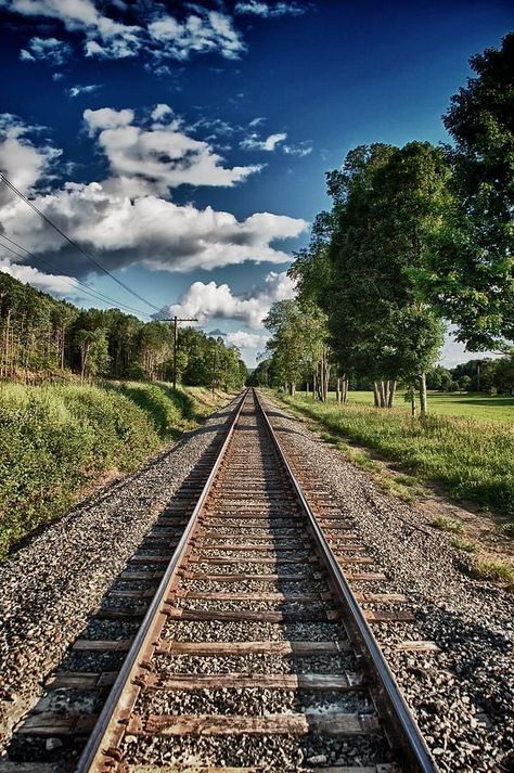 Railroad Track Pictures, Train Tracks Photography, Track Pictures, Blur Image Background, Photoshop Digital Background, Blur Photo Background, Studio Background Images, Best Photo Background, Rail Road