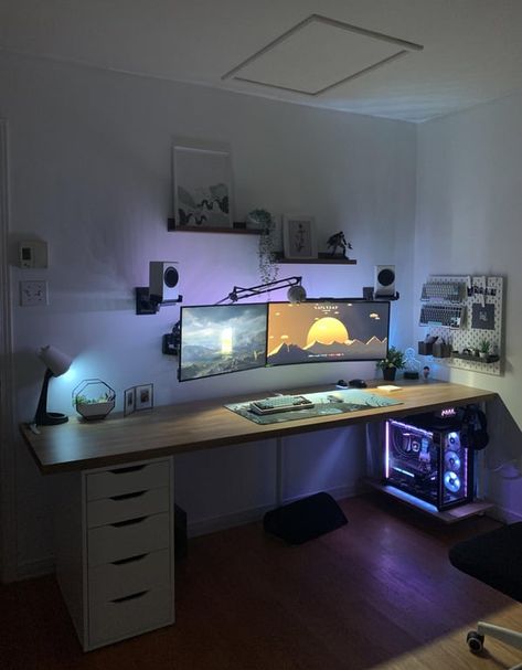 Clean and “simple” setup Stream Room Ideas, Dream Game Room, Set Up Gaming, Dream Desk Setup, Gaming Computer Room, Aesthetic Technology, Technology Poster, Gaming Set Ups, Gaming Pc Setup