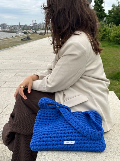 blue minimal style aesthetic spring looks ootd fashion Bag Photography, Crochet Store, Free Crochet Bag, Fashion Crochet, Crochet Business, Crochet Bags, Bag Style, Product Photography, Cute Bag