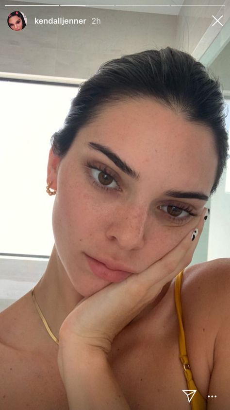 Barefaced Beauty, Kendall Jenner Instagram, Mekap Mata, Jenner Makeup, Kylie Cosmetic, Smink Inspiration, Beauty Make-up, Keeping Up With The Kardashians, Makeup Photography