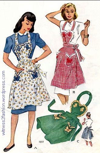 Vintage Apron Pattern, Pretty Apron, Diy Apron, Holiday Aprons, Apron Pattern, An Apron, Domestic Goddess, Look Retro, Sewing Aprons