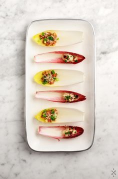 Endive Appetizers, Party Appetizers, Holiday Appetizers, Food Presentation, Food Plating, Appetizers For Party, Beautiful Food, Food Design, Food Styling