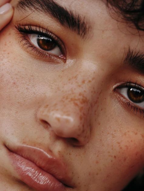 Tashi Rodriguez, Freckles Makeup, Fake Freckles, Close Up Faces, Freckles Girl, Beauty Regimen, Camp Half Blood, Tan Skin, Light Skin