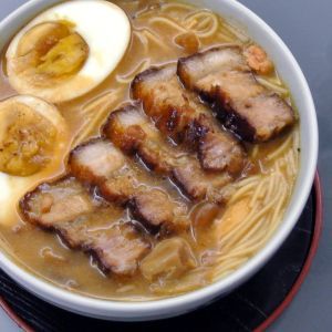 Chashu Pork Recipe, Chashu Pork, Steak Dinner Sides, Japanese Ramen Noodles, Pork Ramen, Japanese Chicken, Homemade Ramen, Pork Belly Recipes, Fine Dining Recipes