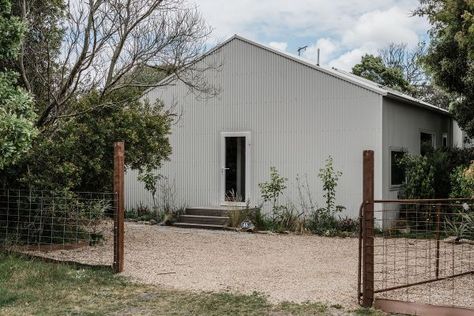 White Shed, Rustic Chic Design, Shed House, Window Nook, Cosy Lounge, Beach Shack, House Viewing, Shed Homes, Beach Bedroom