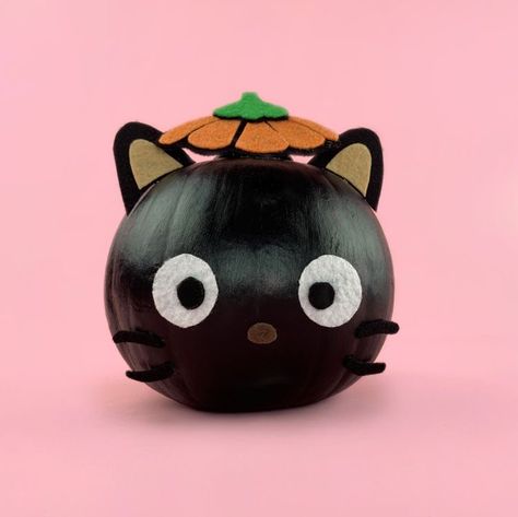 Cute Painted Pumpkin Ideas, Pumpkin Decorating Diy, Hello Kitty Pumpkin, Halloween Pumpkin Crafts, Creative Pumpkin Painting, Creative Pumpkin Decorating, Spooky Pumpkins, Creative Pumpkin Carving, Pumpkin Contest