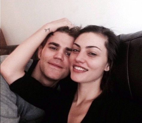 Paul Wesley And Phoebe Tonkin, Paul And Phoebe, Cindy Wolfie, Tvd Ships, Candid Photo, Phoebe Tonkin, Paul Wesley, Stefan Salvatore, Boyfriend Goals